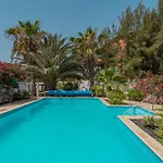 Océano With Private Heated Pool, Aircon&seaview Villa Parque Holandes