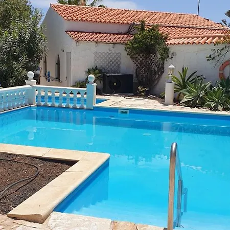 Oceano With Private Heated Pool, Aircon And Seaview Vila