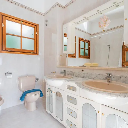 Oceano With Private Heated Pool, Aircon And Seaview *