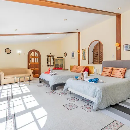 Villa Oceano With Private Heated Pool, Aircon And Seaview