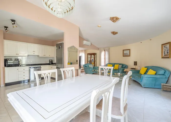 Oceano With Private Heated Pool, Aircon And Seaview Vila